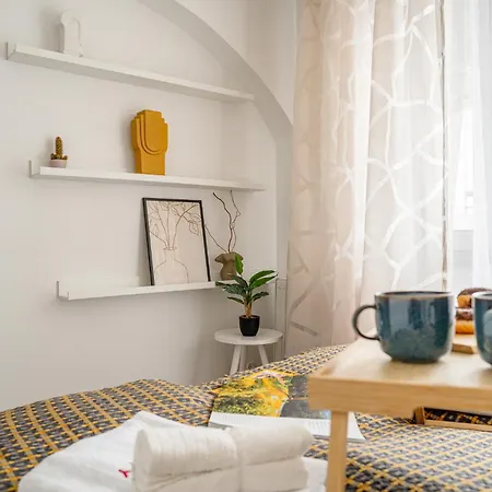 Stylish Floor With Balcony In * クラクフ